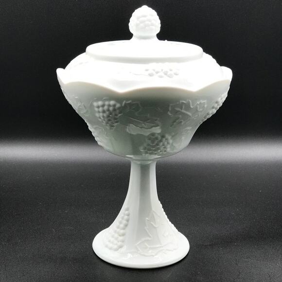 Vintage Milk Glass Compote Pedestal Bowl Candy Dish with Lid 10.5" - Picture 1 of 9